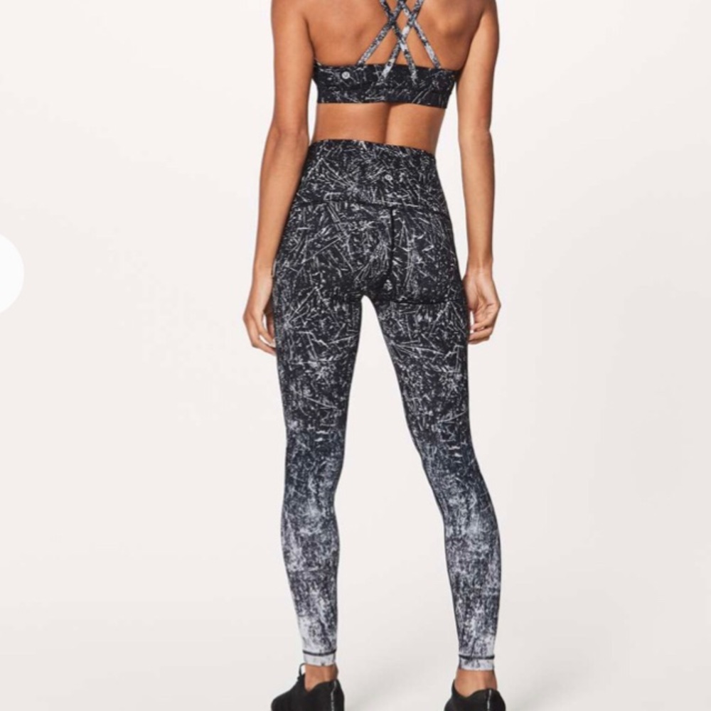 Lululemon wunder under pants size 8